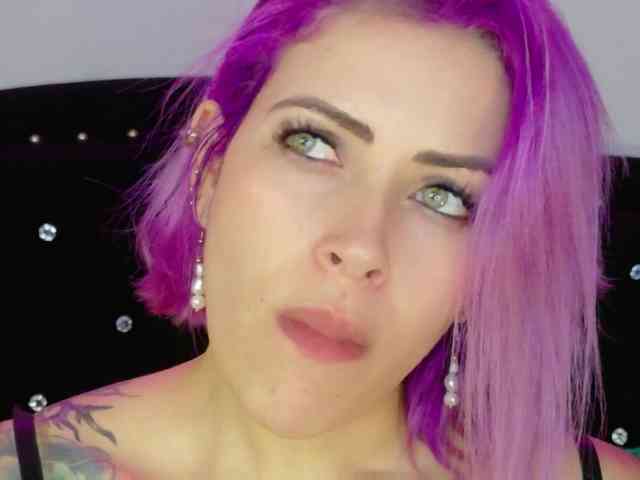 Alexa_lopez webcam