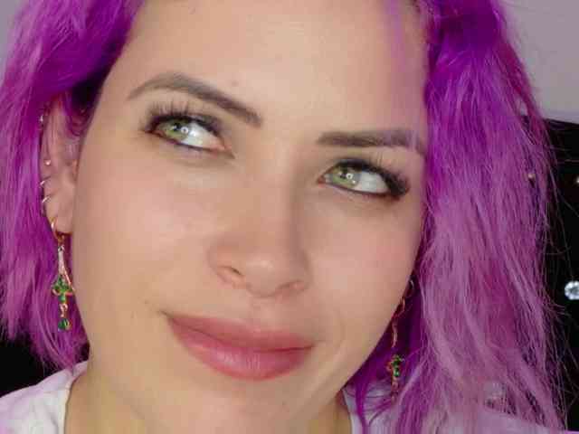 Alexa_lopez webcam