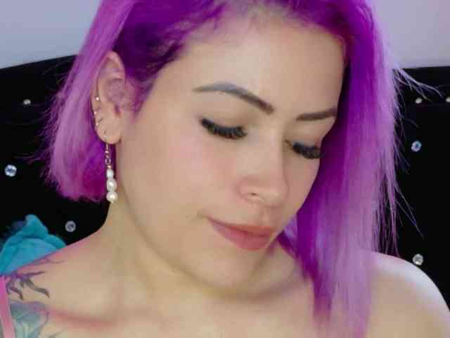 Alexa_lopez webcam