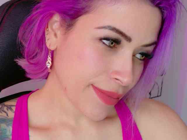Ivypoison10 Live Webcam on BongaCams