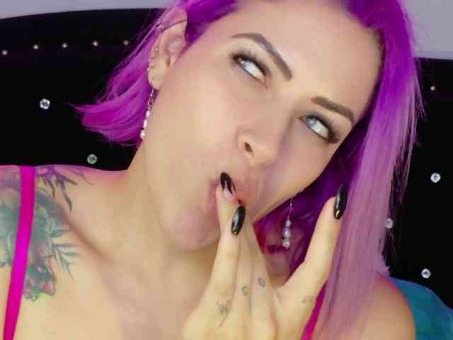 Alexa_lopez webcam