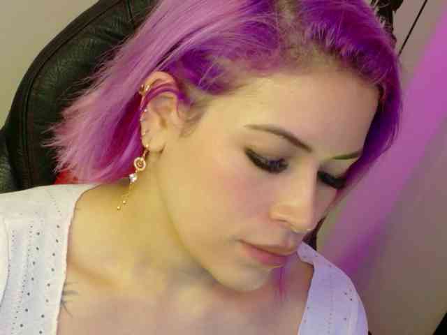 Alexa_lopez webcam