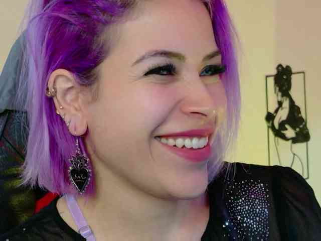 Alexa_lopez webcam