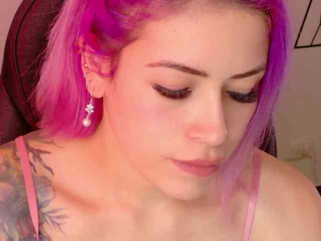 Alexa_lopez webcam