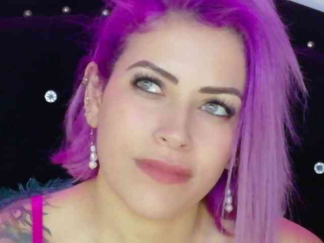 Alexa_lopez webcam