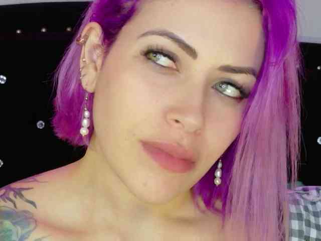 Alexa_lopez webcam