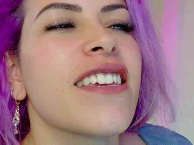 Alexa_lopez webcam