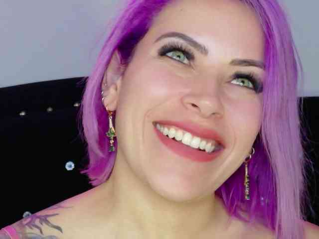 Alexa_lopez webcam