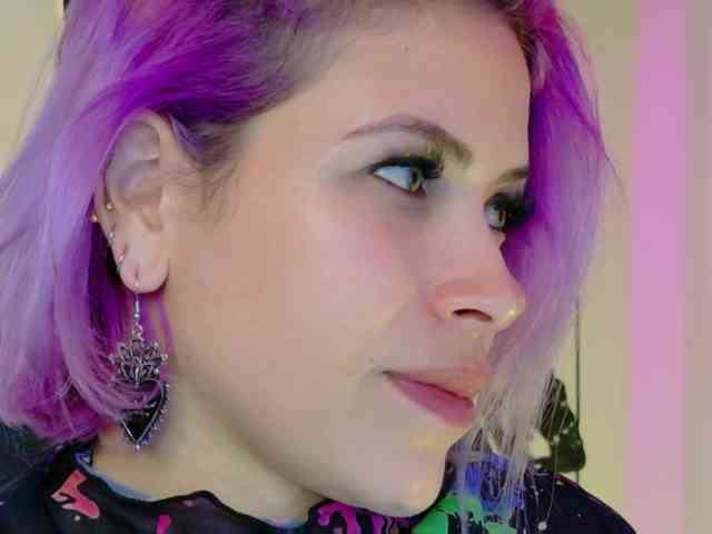 Alexa_lopez webcam