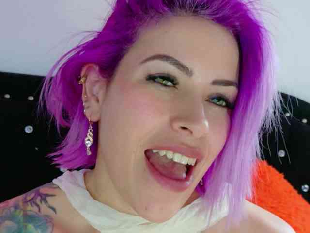 Alexa_lopez webcam