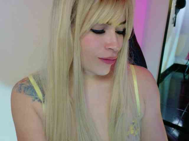 Alexa_lopez webcam