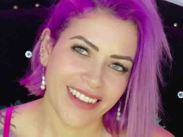Alexa_lopez webcam