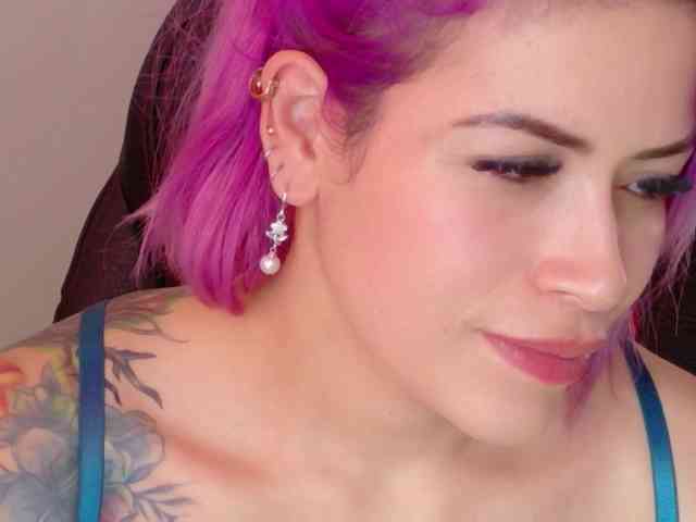 Alexa_lopez webcam