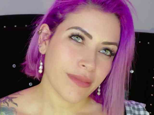 Alexa_lopez webcam