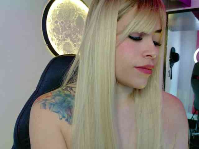 Alexa_lopez webcam