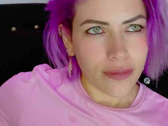 Ivypoison10 Live Webcam on BongaCams