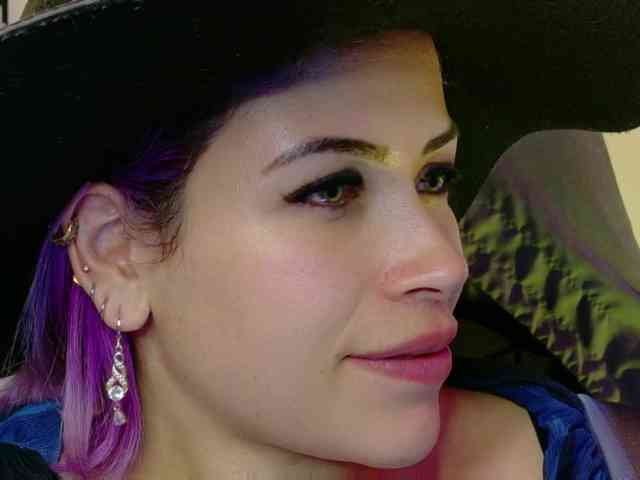 Alexa_lopez webcam