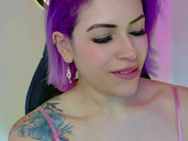 Alexa_lopez webcam