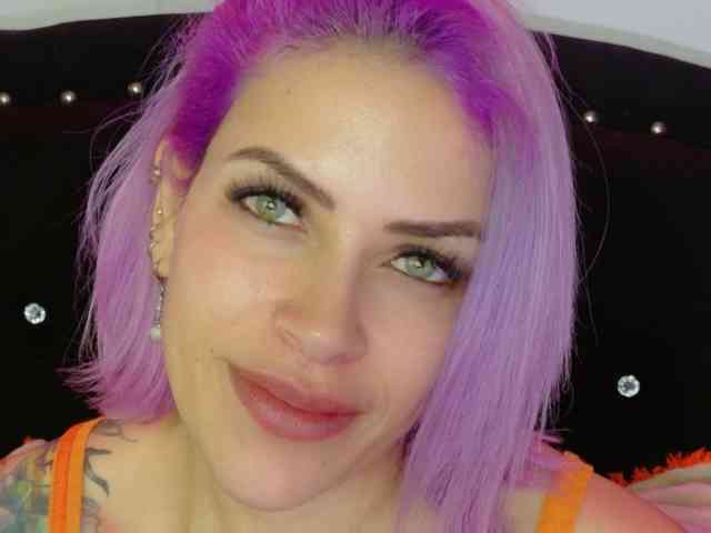 Alexa_lopez webcam
