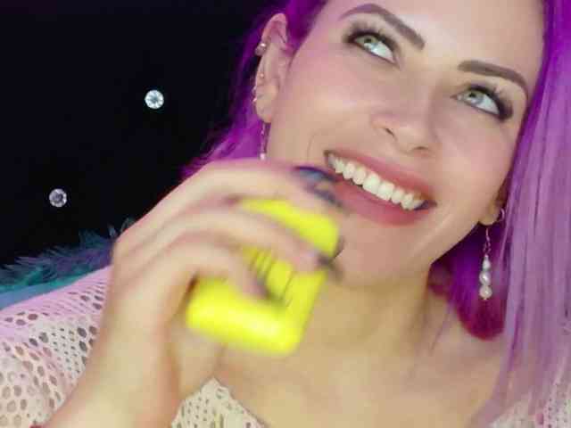 Alexa_lopez webcam
