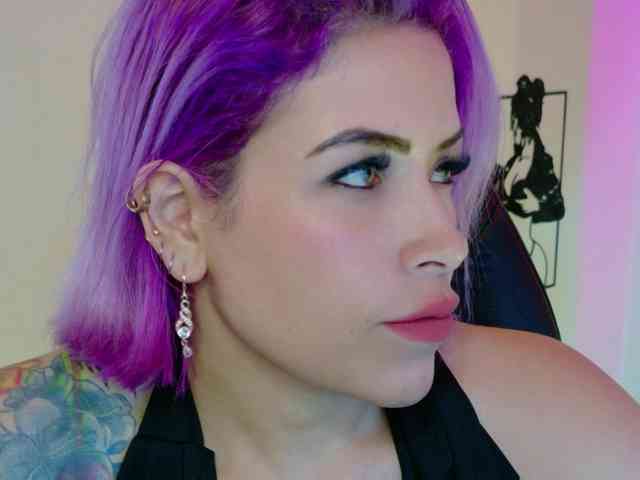 Alexa_lopez webcam