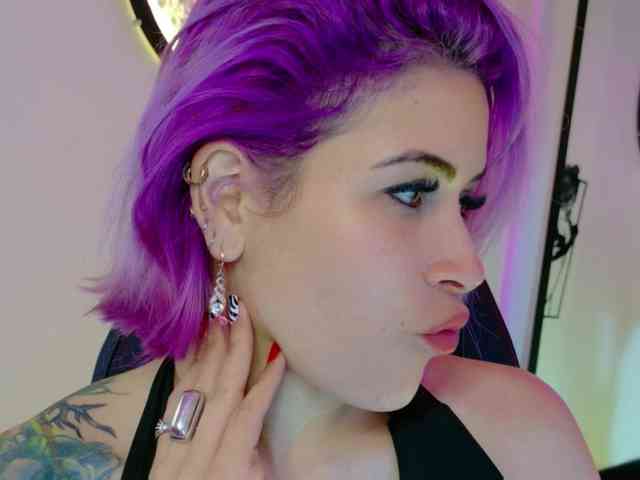 Alexa_lopez webcam