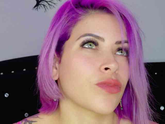 Alexa_lopez webcam
