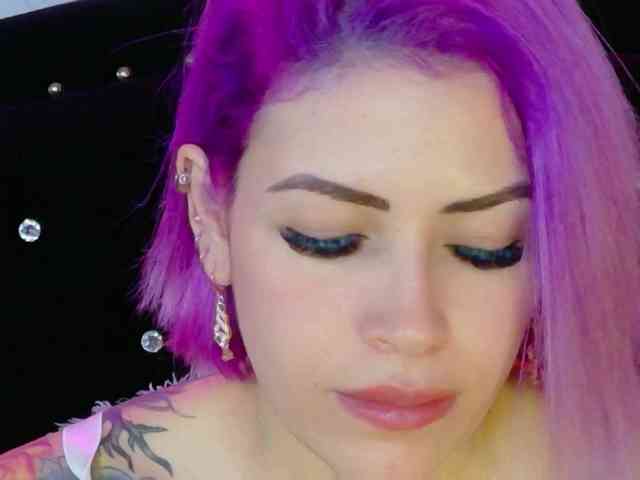 Alexa_lopez webcam