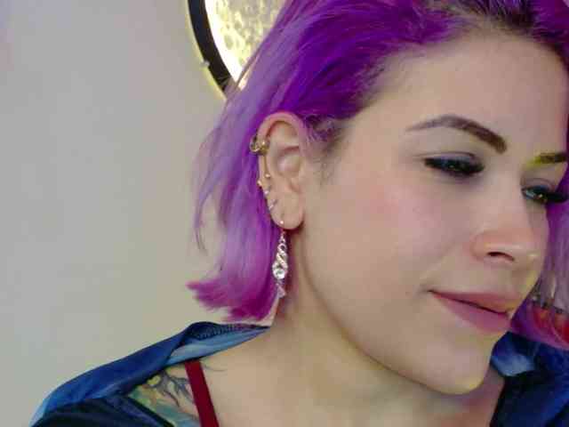 Alexa_lopez webcam