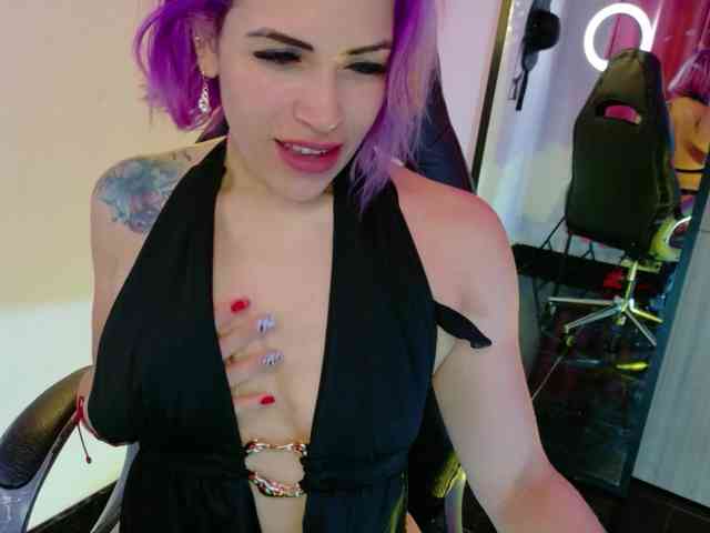 Alexa_lopez webcam