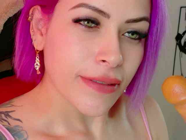 Alexa_lopez webcam