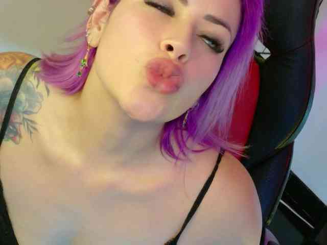 Alexa_lopez webcam