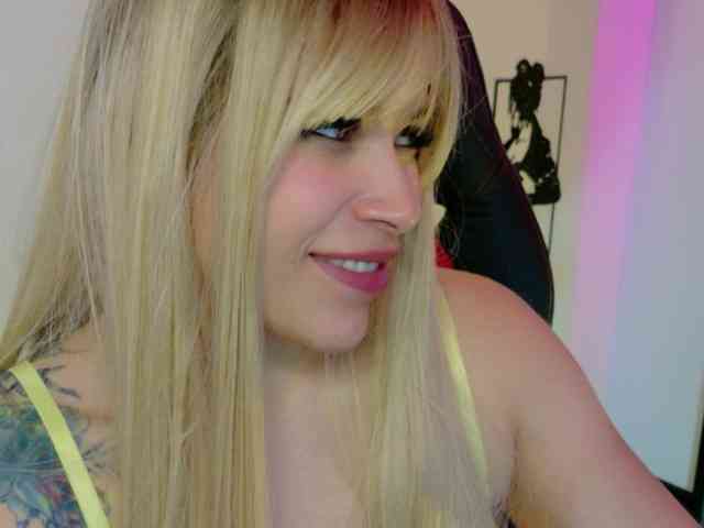 Alexa_lopez webcam