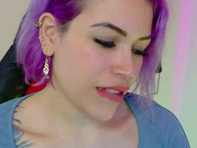 Alexa_lopez webcam