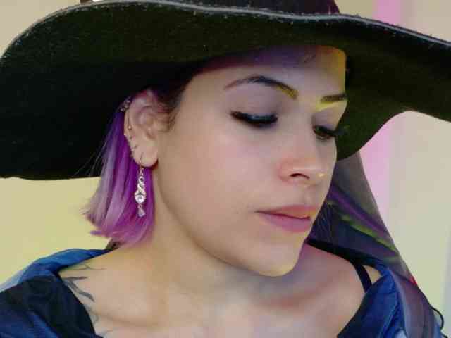 Alexa_lopez webcam