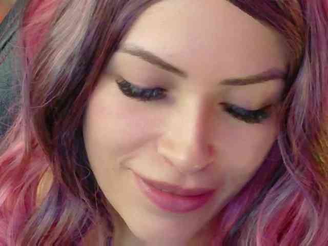 Alexa_lopez webcam