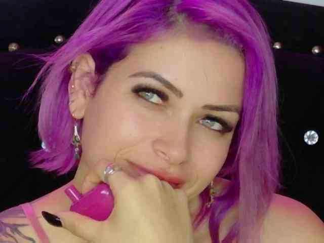 Alexa_lopez webcam