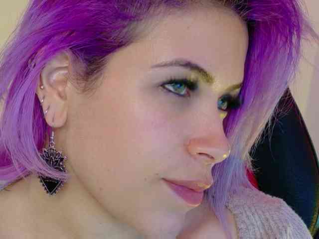 Alexa_lopez webcam