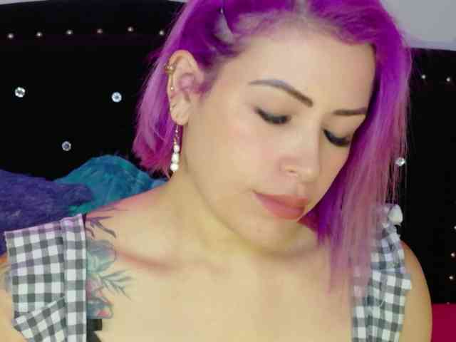 Alexa_lopez webcam