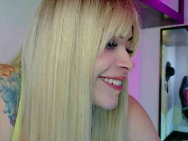 Alexa_lopez webcam