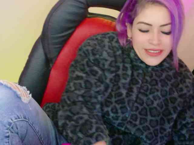 Alexa_lopez webcam