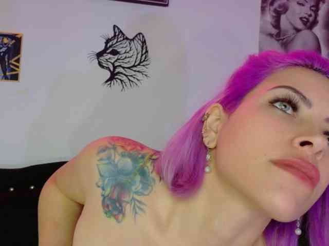 Alexa_lopez webcam