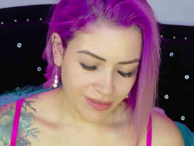 Alexa_lopez webcam