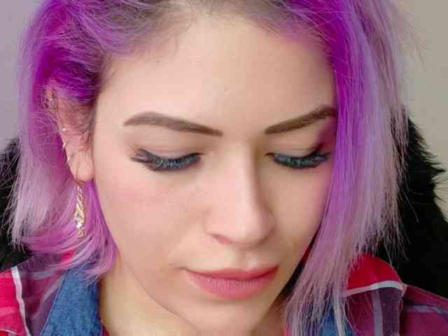 Alexa_lopez webcam