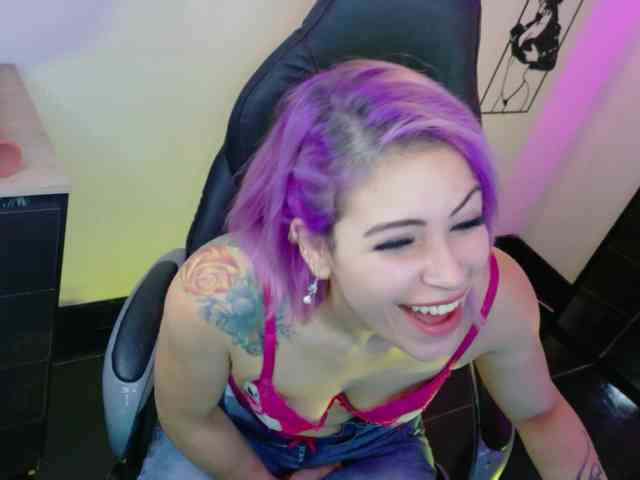 Alexa_lopez webcam