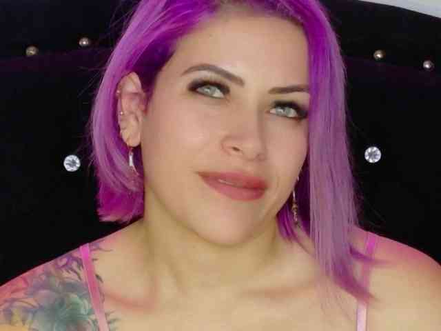 Alexa_lopez webcam