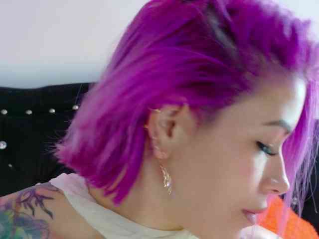 Alexa_lopez webcam