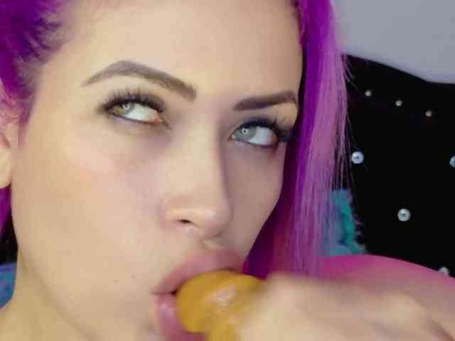 Alexa_lopez webcam