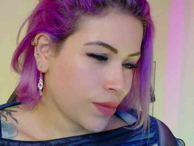 Alexa_lopez webcam