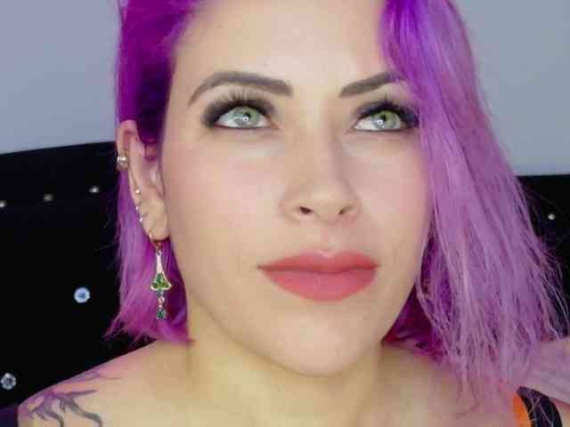 Alexa_lopez webcam